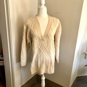 Off White Cable Cashmere V Neck Sweater, Ballantyne